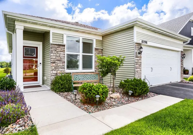 Homes for sale in Rogers, MN | 10298 Elm Ln, Rogers, MN 55374 | MLS# 7097794