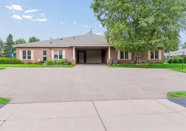 Homes for sale in Hudson, WI | 1825 Hunter Hill Rd, Hudson, WI 54016 | MLS# 7097799