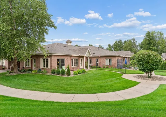 Homes for sale in Hudson, WI | 1825 Hunter Hill Rd, Hudson, WI 54016 | MLS# 7097799