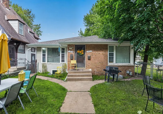 1st image of 3921 Lyndale Ave N, Minneapolis, MN 55412 | MLS# 7097803