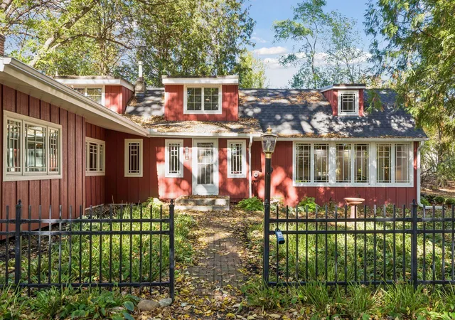 Photo 2 of Single family home for sale at 3904 Williston Rd, Minnetonka, MN 55345 | MLS# 7097849 | Listing updated on 2026-10-22