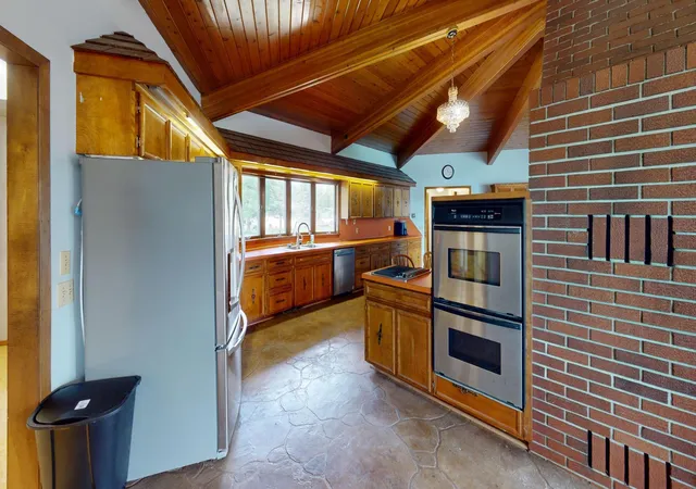 Photo 4 of Single family home for sale at 118 Arrowhead Rd, Emmons, MN 56029 | MLS# 7097851 | Listing updated on 2026-08-19