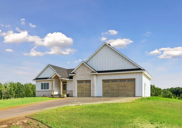 2nd image of 2950 219th Ave Ne, Cedar, MN 55011 | MLS# 7097857