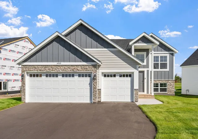 1st image of 19826 Enfield Ave N, Forest Lake, MN 55025 | MLS# 7097869