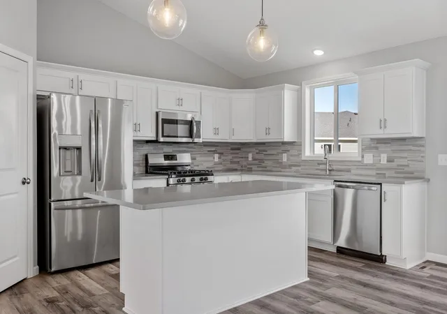 3rd image of 19826 Enfield Ave N, Forest Lake, MN 55025 | MLS# 7097869