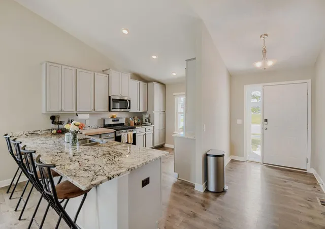 4th image of 4798 Ethan Trl N, Hugo, MN 55038 | MLS# 7097883