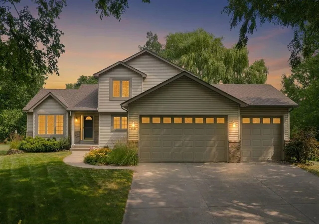 1st image of 365 Linda Cir, Circle Pines, MN 55014 | MLS# 7097891