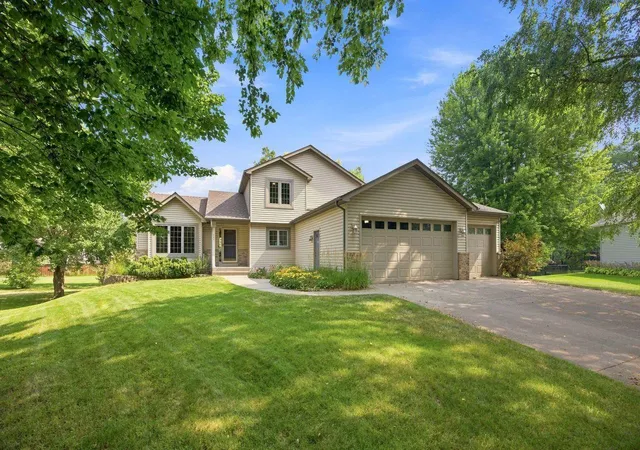 2nd image of 365 Linda Cir, Circle Pines, MN 55014 | MLS# 7097891
