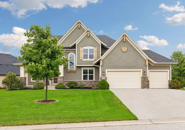 3rd image of 10412 Oregon Ave N, Brooklyn Park, MN 55445 | MLS# 7097902