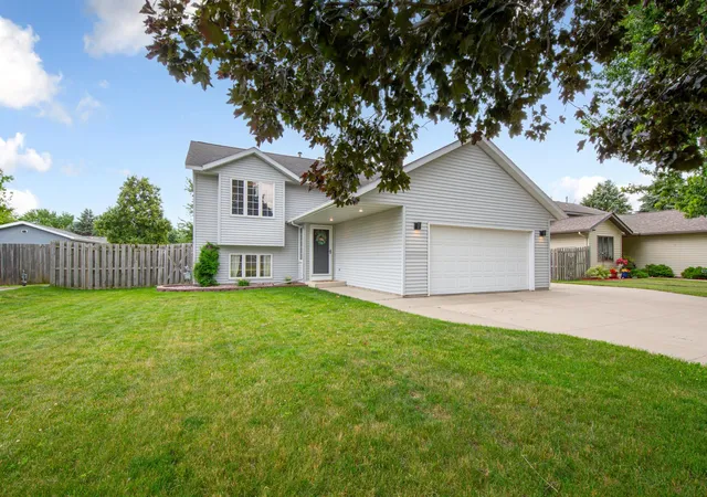 Homes for sale in Madison Lake, MN | 435 Lilac Ln, Madison Lake, MN 56063 | MLS# 7097903
