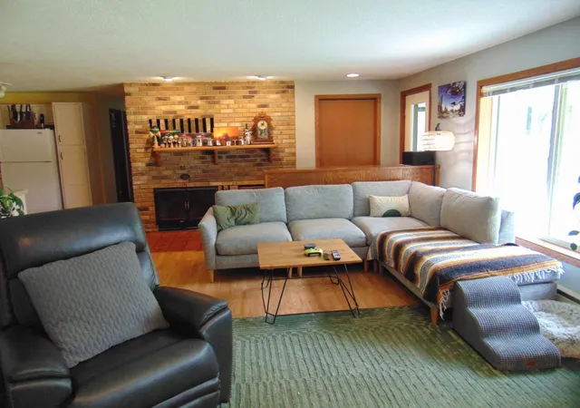 Photo 3 of Sale Pending at 1240 Highway 35 N, Hudson, WI 54016 | MLS# 7097911 | Listing updated on 2026-08-25