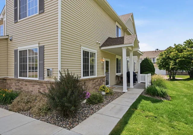 Homes for sale in Inver Grove Heights, MN | 4705 Blaylock Wy #2803, Inver Grove Heights, MN 55076 | MLS# 7097967