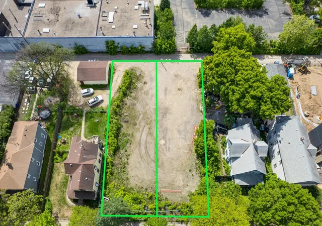 11th image of 2828 & 2824 27th Ave S, Minneapolis, MN 55406 | MLS# 7097974