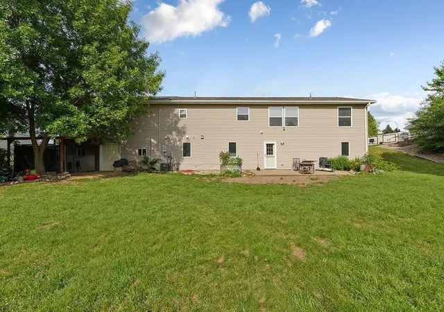 Homes for sale in Le Sueur, MN | 228 Plum Run, Le Sueur, MN 56058 | MLS# 7098002