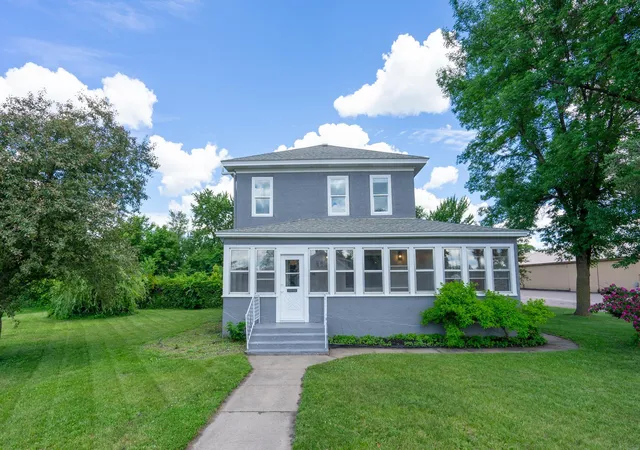 Photo 1 of Single family home for sale at 415 1st Avenue Ne, Little Falls, MN 56345 | MLS# 7098007 | Listing updated on 2026-09-01