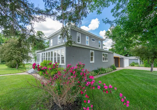 Photo 2 of Single family home for sale at 415 1st Avenue Ne, Little Falls, MN 56345 | MLS# 7098007 | Listing updated on 2026-09-01