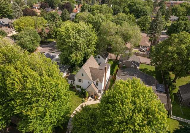 5th image of 1648 Hillcrest Ave, Saint Paul, MN 55116 | MLS# 7098035