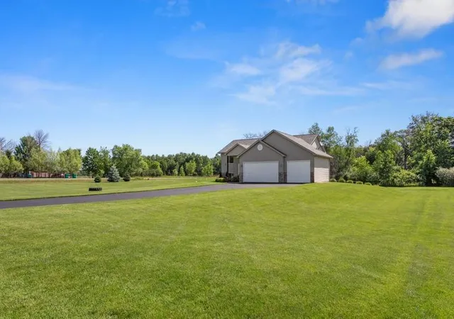 Homes for sale in East Bethel, MN | 23883 Opal St Ne, East Bethel, MN 55005 | MLS# 7098083