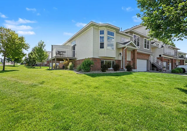 Homes for sale in Lakeville, MN | 20015 Heritage Dr, Lakeville, MN 55044 | MLS# 7098084