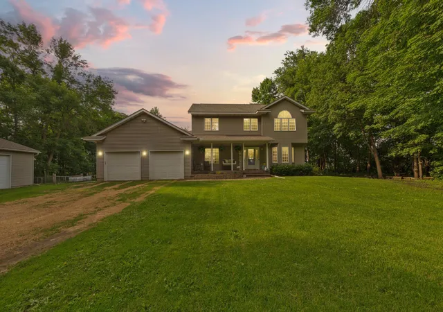 Homes for sale in Le Sueur, MN | 29742 400th St, Le Sueur, MN 56058 | MLS# 7098086