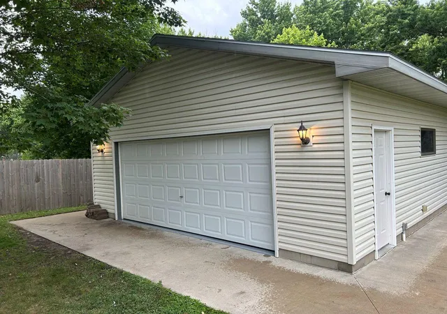 Homes for sale in Saint Bonifacius, MN | 4027 Elmwood Dr, Saint Bonifacius, MN 55375 | MLS# 7098088