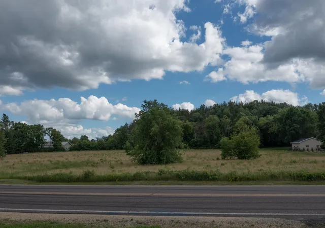 Land for sale at 242 County Rd Ss, River Falls, WI 54022 | MLS# 7098102