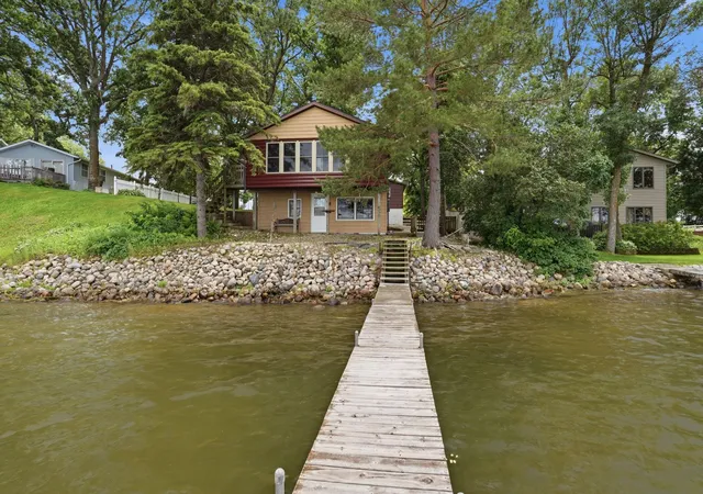 2nd image of 4412 189th Ave Nw, New London, MN 56273 | MLS# 7098113