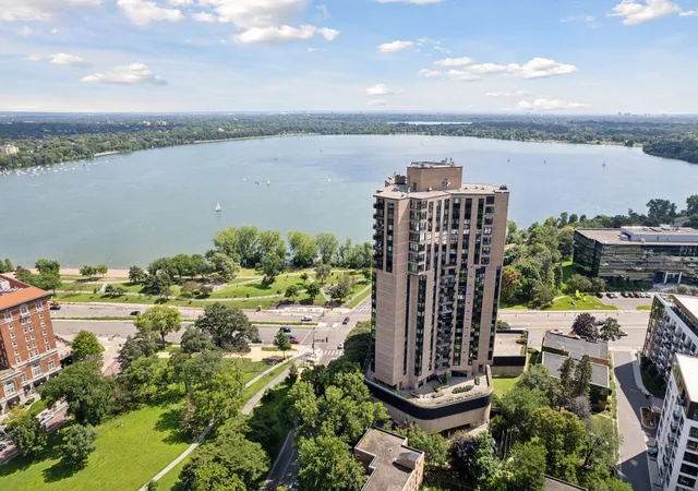 Photo 1 of Sale Pending at 2950 Dean Pkwy #1902, Minneapolis, MN 55416 | MLS# 7098114 | Listing updated on 2026-09-04