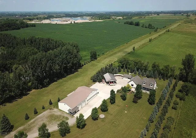 Homes for sale in Hawley, MN | 18000 Us 10 Hwy, Hawley, MN 56549 | MLS# 7098152