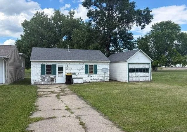 Homes for sale in Truman, MN | 522 E 2nd St N, Truman, MN 56088 | MLS# 7098156