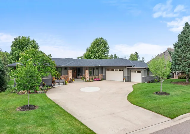 Homes for sale in Northfield, MN | 1314 Mayflower Dr, Northfield, MN 55057 | MLS# 7098168