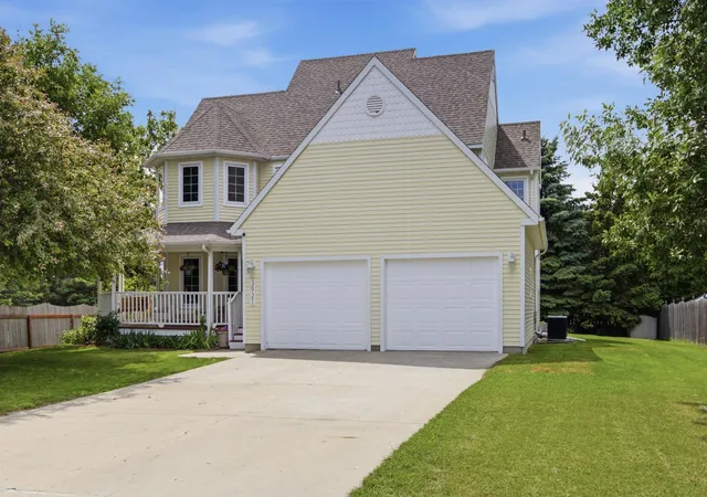 Homes for sale in Moorhead, MN | 3921 5th St S, Moorhead, MN 56560 | MLS# 7098189