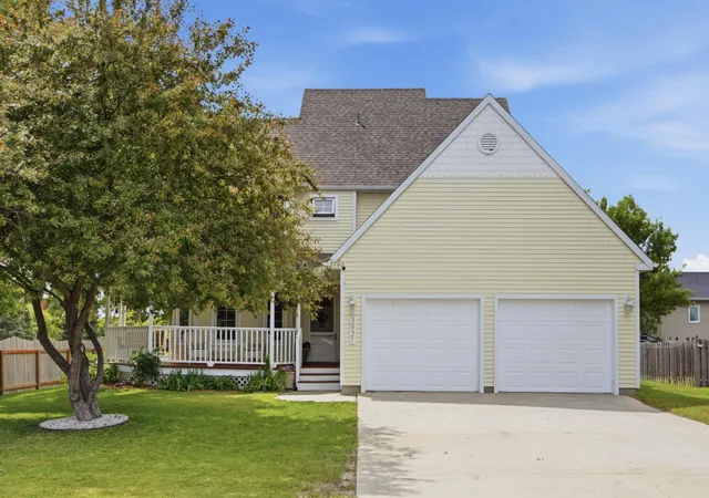Homes for sale in Moorhead, MN | 3921 5th St S, Moorhead, MN 56560 | MLS# 7098189