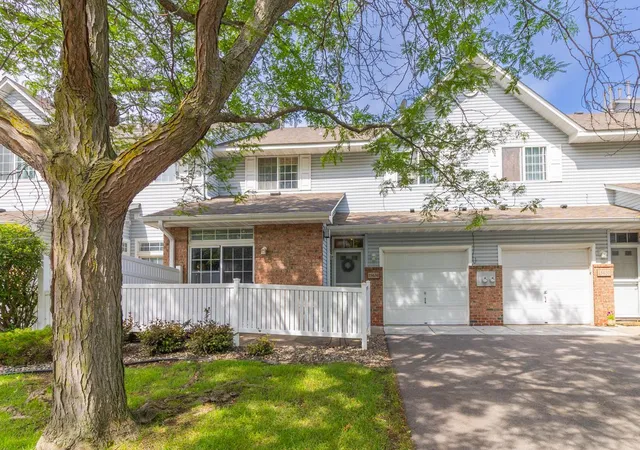 Photo 1 of Single family home for sale at 15634 Garnet Way #21, Saint Paul, MN 55124 | MLS# 7098215 | Listing updated on 2026-07-23