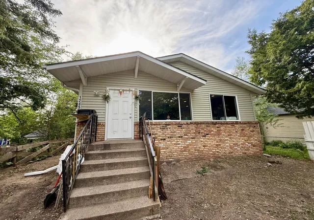 Photo 1 of Single family home for sale at 1245 Arkwright St, Saint Paul, MN 55130 | MLS# 7098221 | Listing updated on 2026-06-28