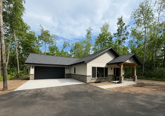 Homes for sale in Pequot Lakes, MN | 7592 White Overlook Dr, Pequot Lakes, MN 56472 | MLS# 7098235