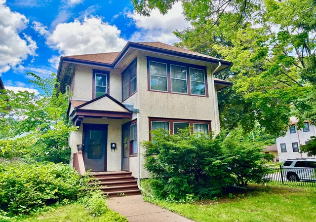 2nd image of 157 Lexington Pkwy S, Saint Paul, MN 55105 | MLS# 7098240