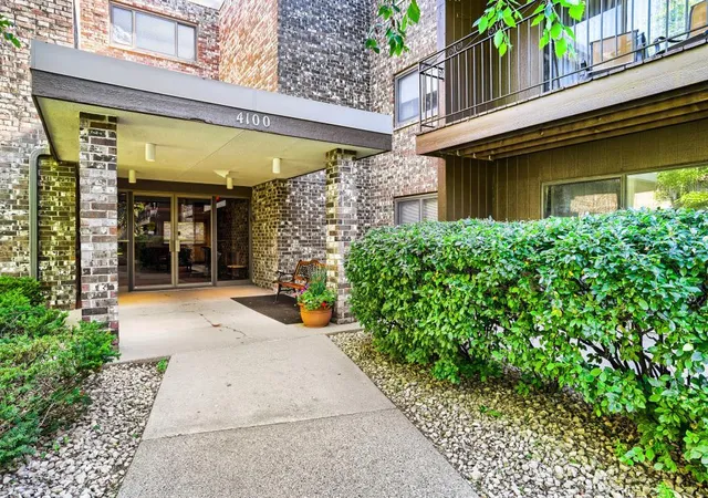 Homes for sale in Edina, MN | 4100 Parklawn Ave #316, Edina, MN 55435 | MLS# 7098250