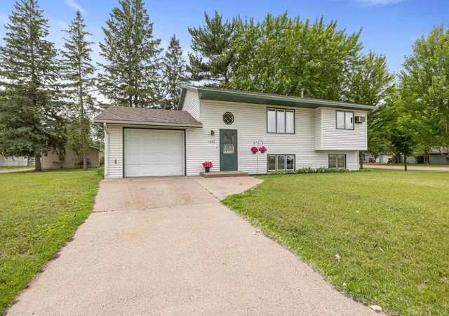 Homes for sale in Little Falls, MN | 602 1st Ave Se, Little Falls, MN 56345 | MLS# 7098257