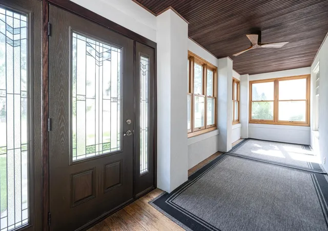 Photo 2 of Single family home for sale at 1425 Como Ave, Saint Paul, MN 55108 | MLS# 7098271 | Listing updated on 2026-09-19