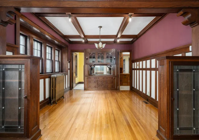 Photo 3 of Single family home for sale at 1425 Como Ave, Saint Paul, MN 55108 | MLS# 7098271 | Listing updated on 2026-09-19
