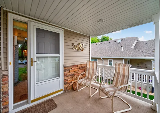 Photo 4 of Sale Pending at 5026 Grenadier Ave N, Saint Paul, MN 55128 | MLS# 7098332 | Listing updated on 2026-08-23
