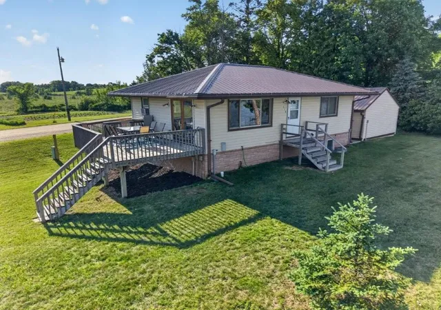 3rd image of 39466 385Th Ave, Dent, MN 56528 | MLS# 7098343