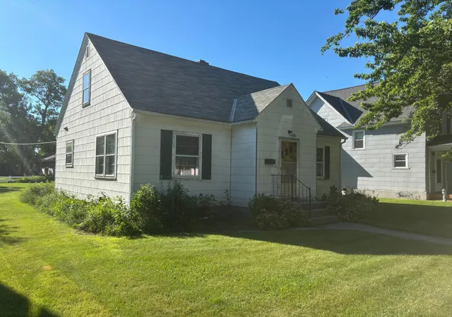 Homes for sale in Benson, MN | 307 11th St N, Benson, MN 56215 | MLS# 7098354