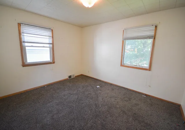 17th image of 1013 9th St Ne, Rochester, MN 55906 | MLS# 7098404