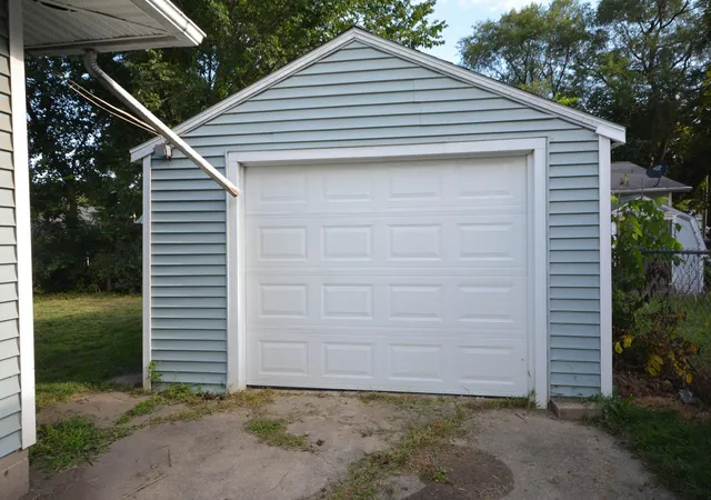 2nd image of 1013 9Th St Ne, Rochester, MN 55906 | MLS# 7098404
