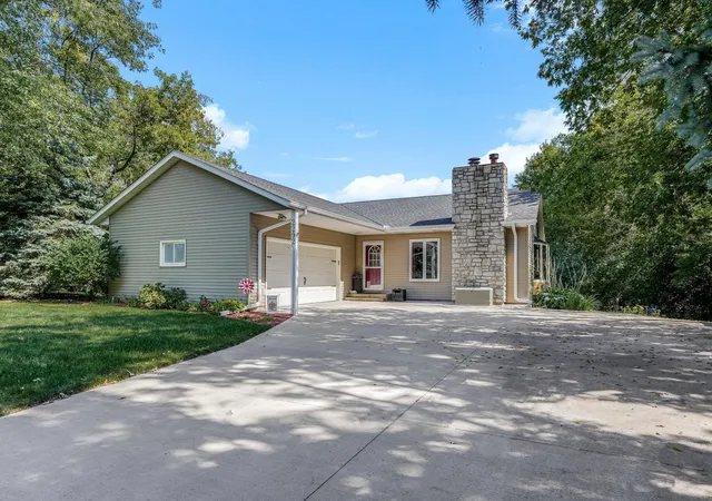Homes for sale in North Saint Paul, MN | 2292 7th St N, North Saint Paul, MN 55109 | MLS# 7098414