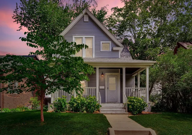 Photo 2 of Sale Pending at 721 Simon Ave, Saint Paul, MN 55117 | MLS# 7098426 | Listing updated on 2026-09-25