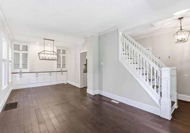 Photo 4 of Sale Pending at 721 Simon Ave, Saint Paul, MN 55117 | MLS# 7098426 | Listing updated on 2026-09-25
