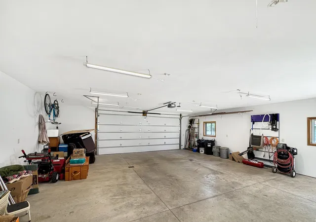 Homes for sale in Slayton, MN | 3064 Oak Ave, Slayton, MN 56172 | MLS# 7098438